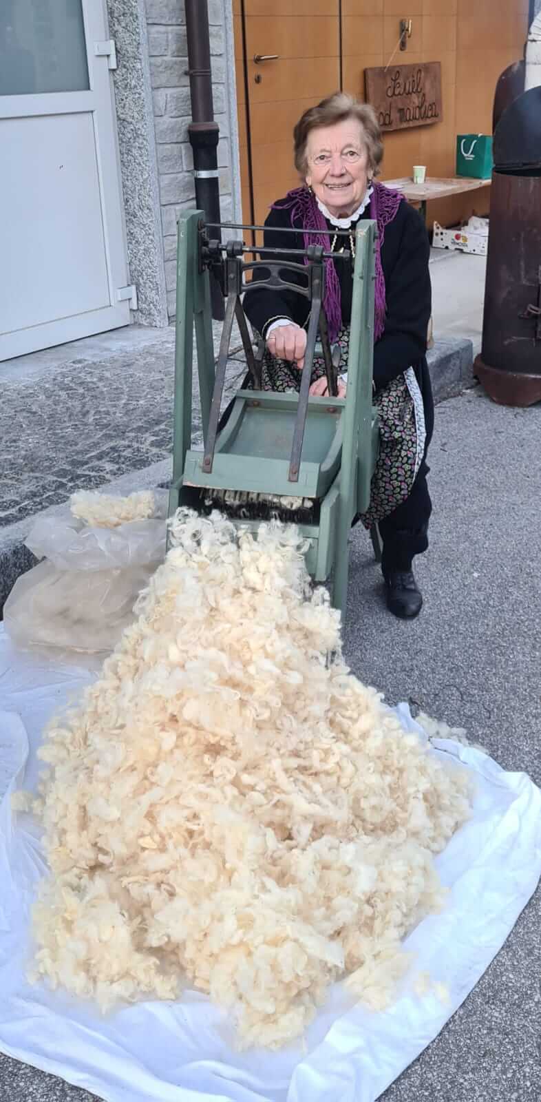 Lavorazione Della Lana