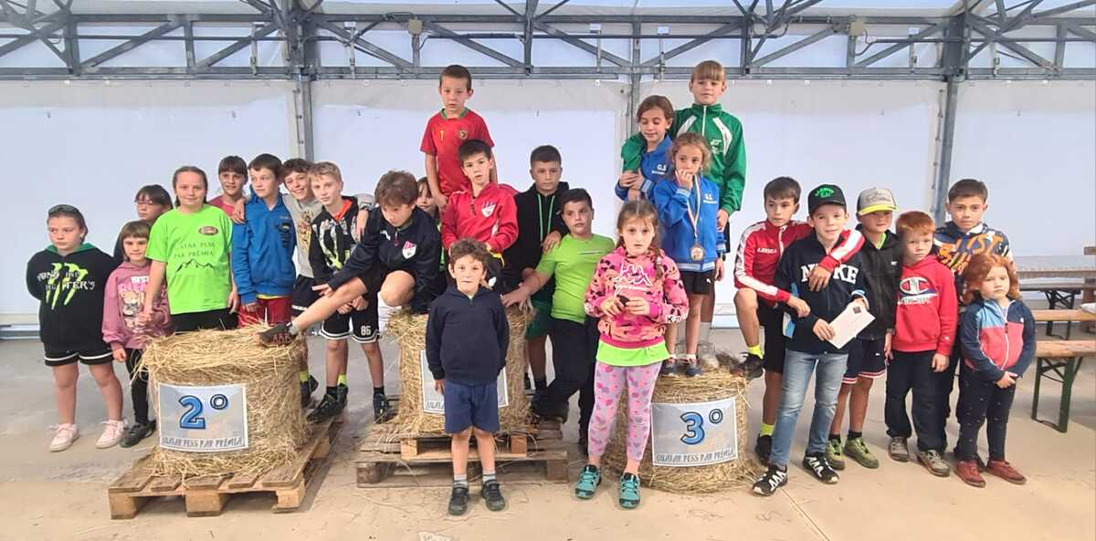 I Corridori Dellultima Edizione Della Quatar Pess Par Premia