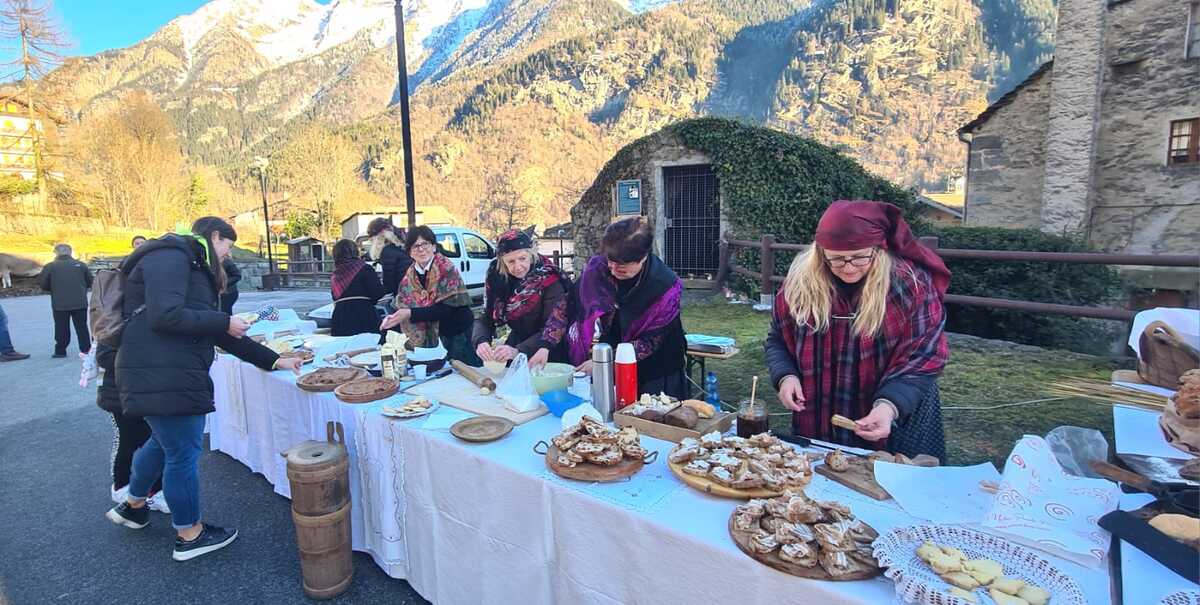 Le Donne Di Cadarese