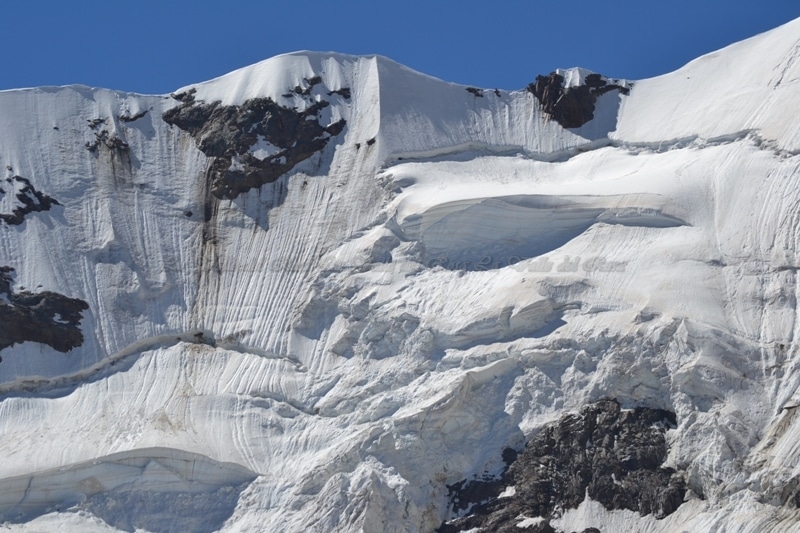 Caldo intenso, lo zero termico sale sopra i 4500 metri, anche i ghiacciai vanno in sofferenza