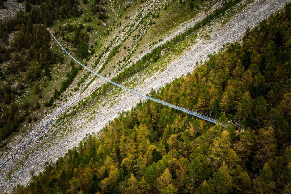 Hangebrucke Randa By Valentin Flauraud