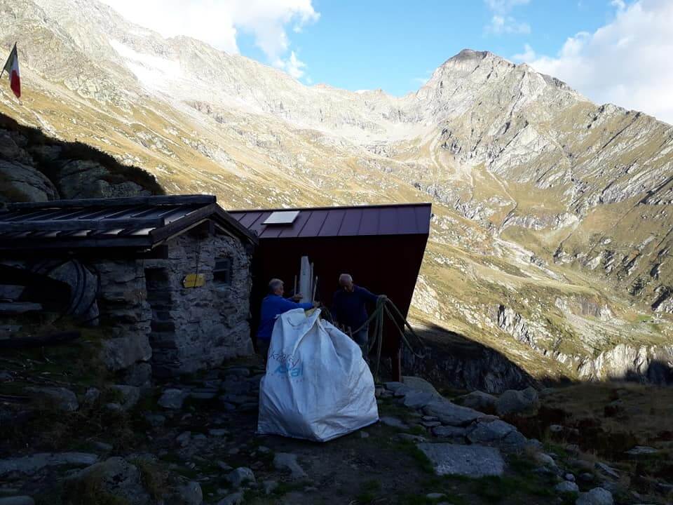 Bivacco Lanti Lavori In Corso ai 2150 Metri Del Ratuliger