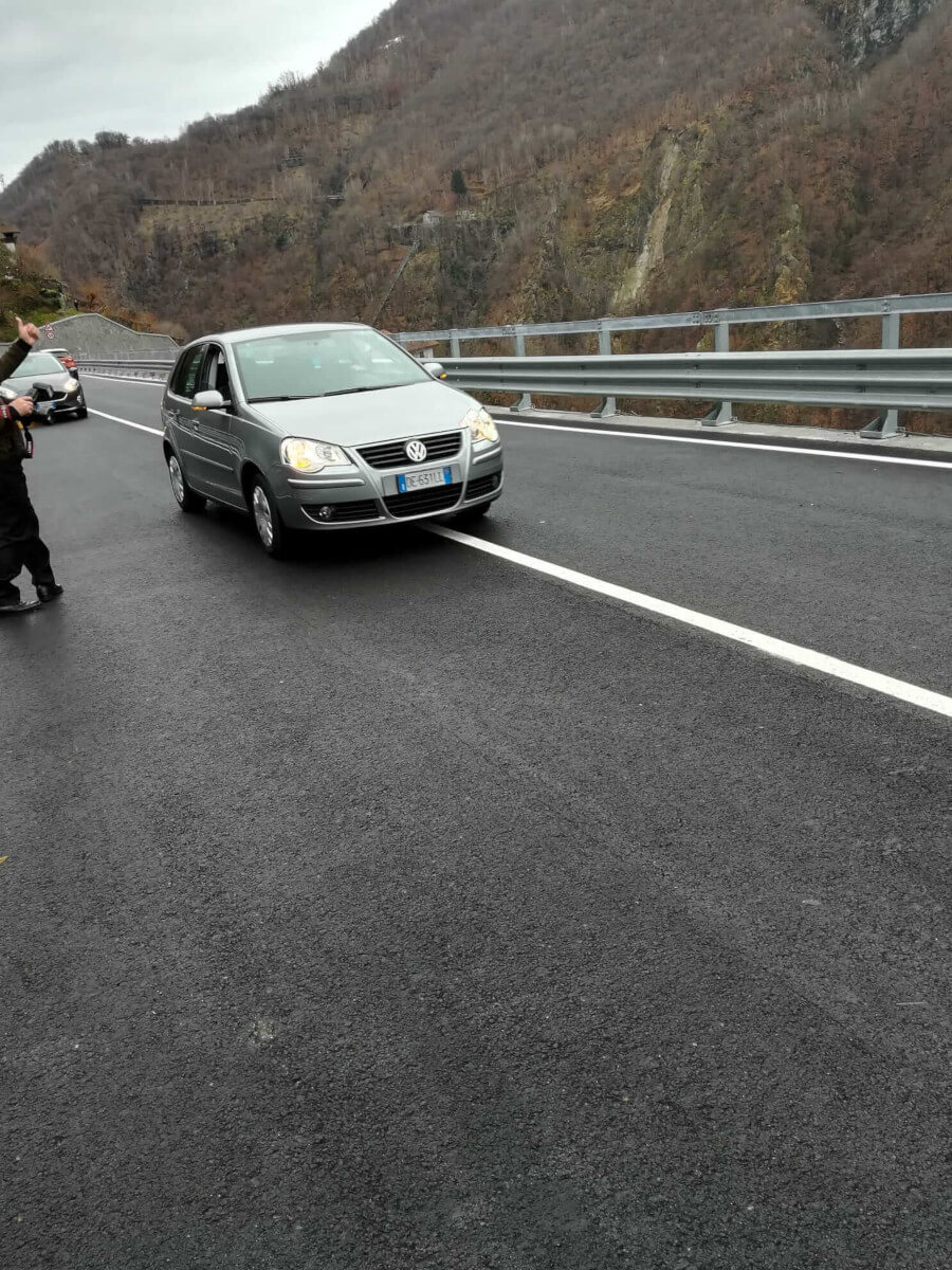 Prima Auto In Salita