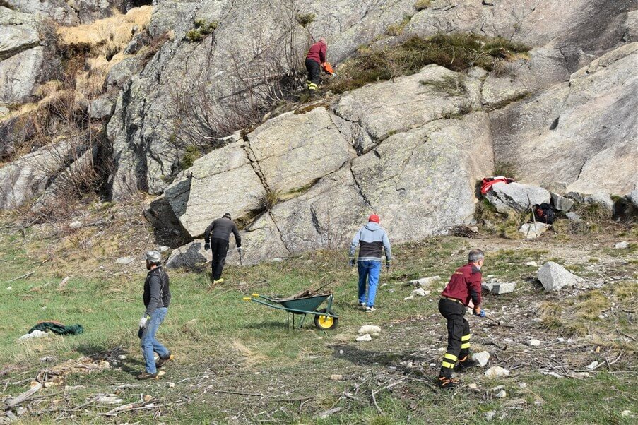 Macugnaga E Ceppo Morelli Giornata Ecologica A Tutto Campo