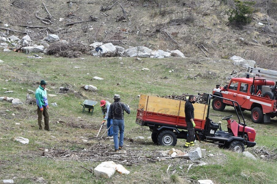 Macugnaga E Ceppo Morelli Giornata Ecologica A Tutto Campo