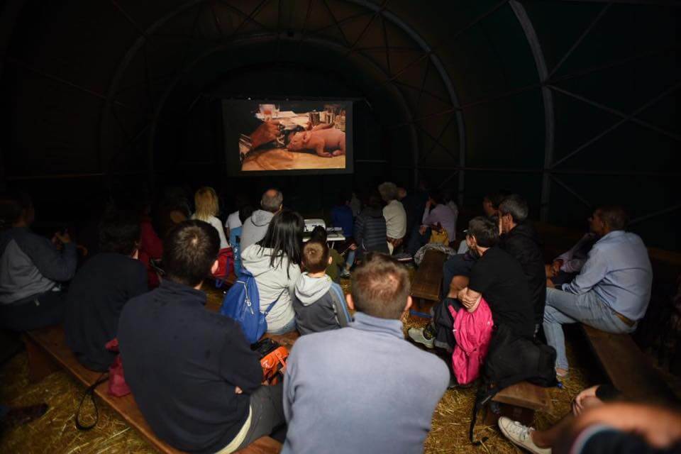 Cinema Rurale Con Proiezioni In Stalla Buona La Prima 6