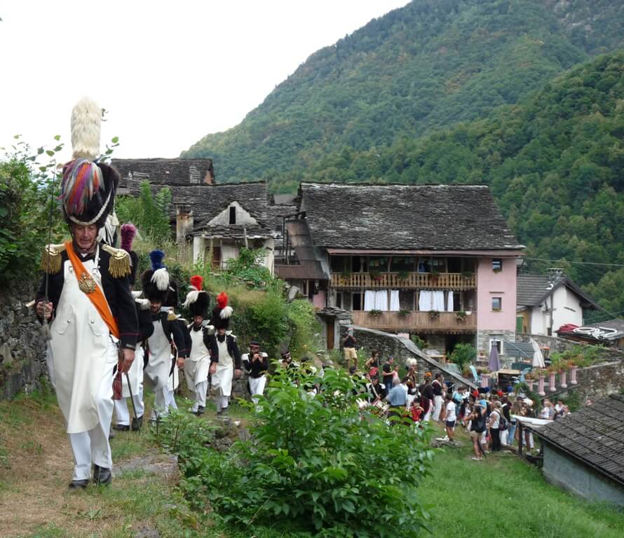 Milizia Tradizionale Arrivano I Soldati
