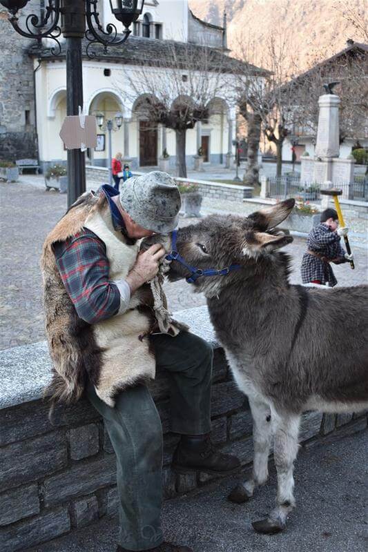 Bannio Festa Dul Bambin Presepe Vivente E Antichi Mestieri