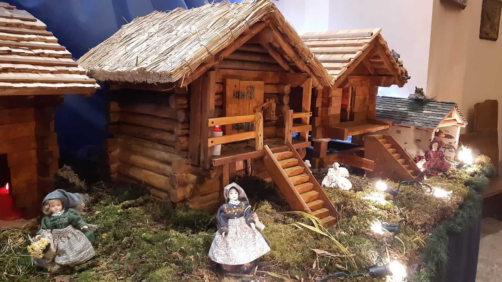 Presepe In Stile Walser Nella Chiesa Di Pecetto