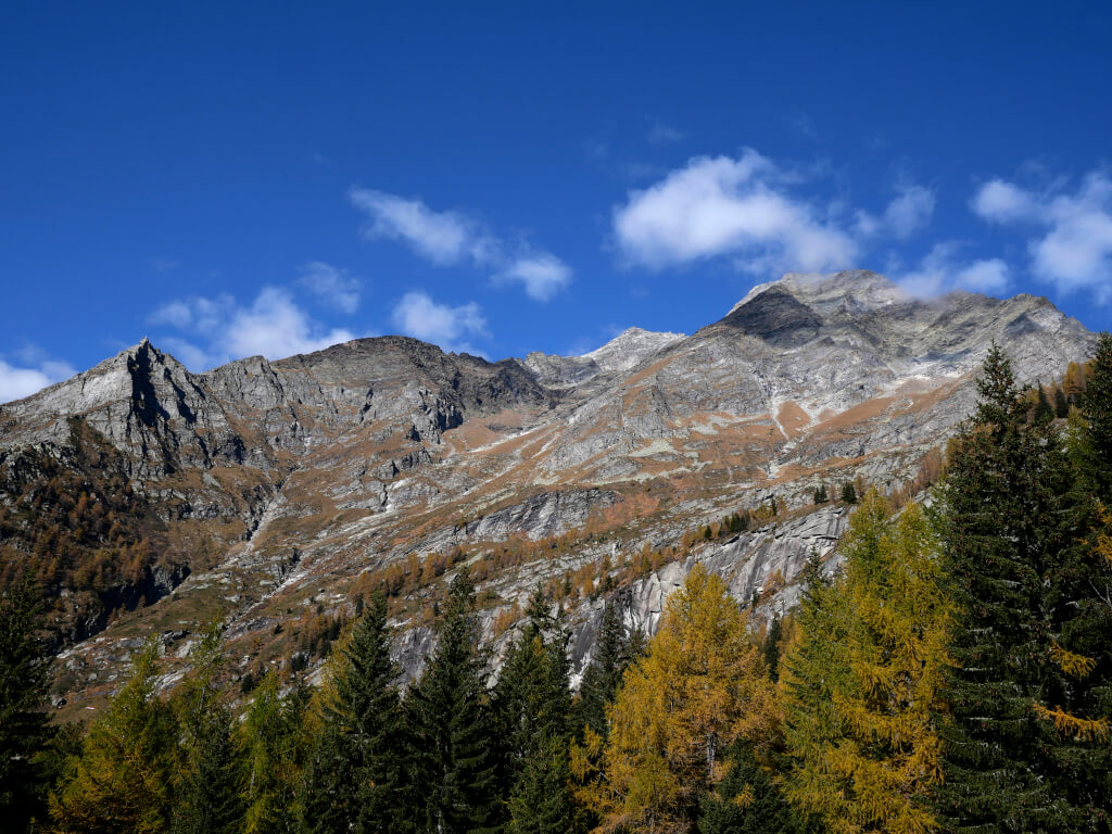 macugnaga i colori dell autunno per il rilevamento aereo del territorio 1
