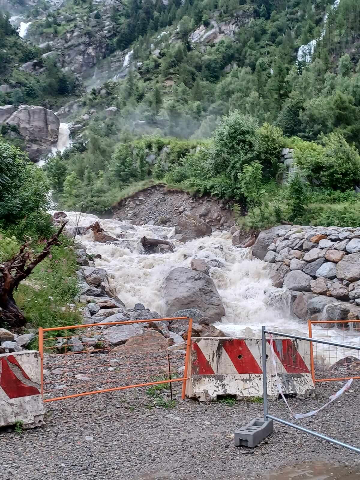 Macugnaga Serve Una Soluzione Urgente Per Il Torrente Tambach