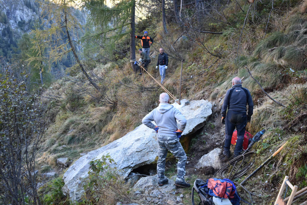 Macugnaga Sistemata La Mulattiera Degli Alpini