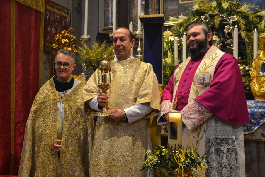 I Padri Venuti Da Padova E Don Fabrizio Cammelli Primicerio Di Anzino