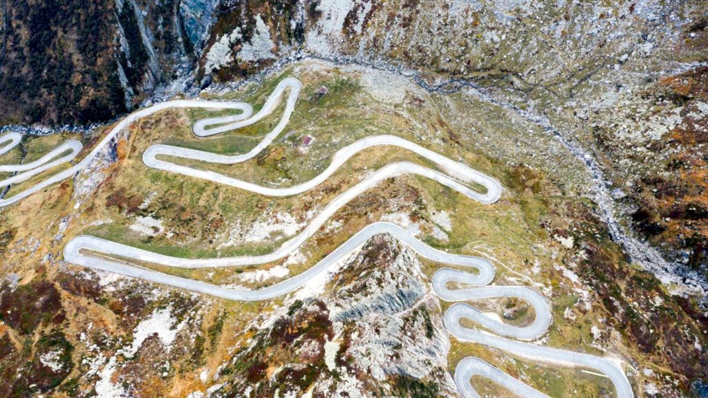 Des Alpes traversées aux Alpes vécues (1995–2025)