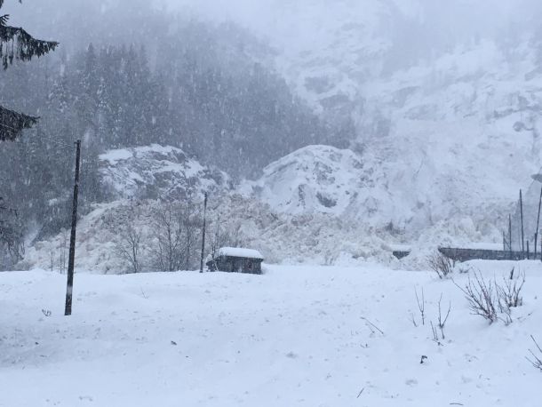 Macugnaga isolata per pericolo valanghe