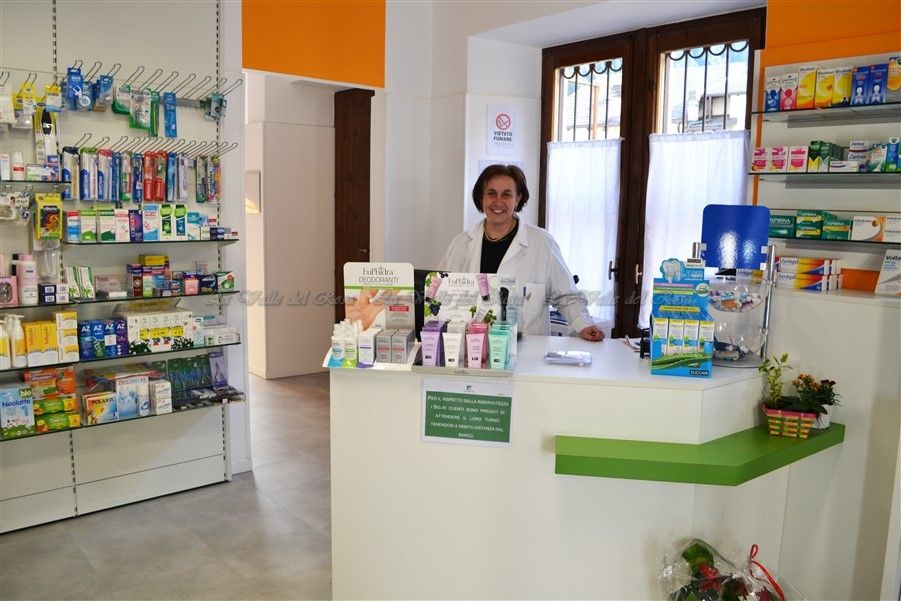 Vanzone: chiude la Farmacia Fabris e apre la Farmacia Boffetti