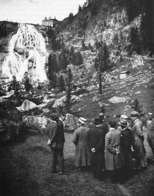Il “vestito buono” del 2 giugno 1946