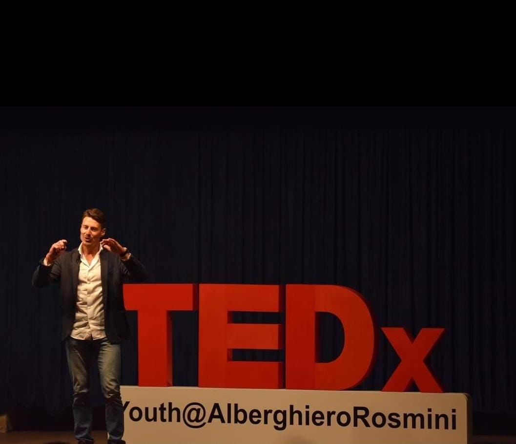 Sul palco del TEDx dell'alberghiero Rosmini di Domodossola anche un pool di anzaschini