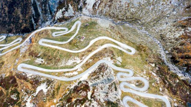Des Alpes traversées aux Alpes vécues (1995–2025)