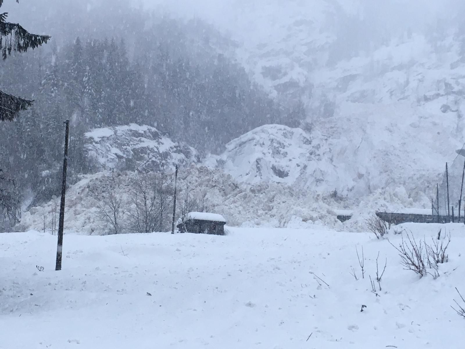 Macugnaga isolata per pericolo valanghe