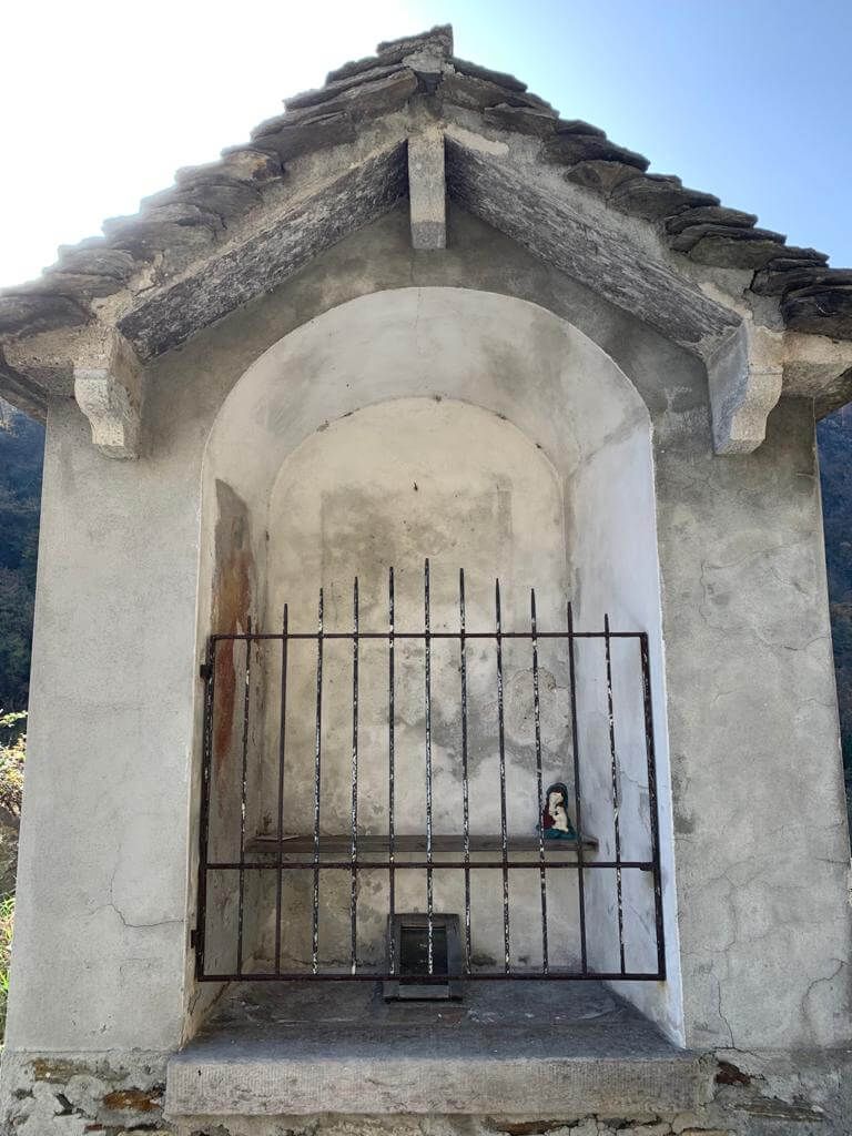 Piedimulera, depredazione o atto vandalico alla cappella di “Scufùi”