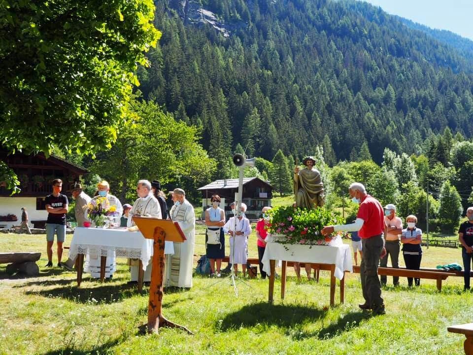 Macugnaga celebra la festa di San Bernardo
